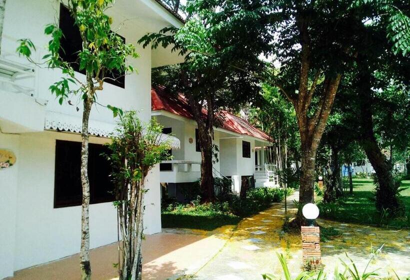 בית מלון כפרי Laytrang Pakmeng Marina Spa And Resort