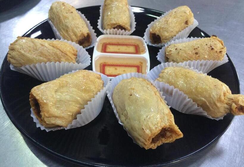 בית מלון כפרי Laytrang Pakmeng Marina Spa And Resort