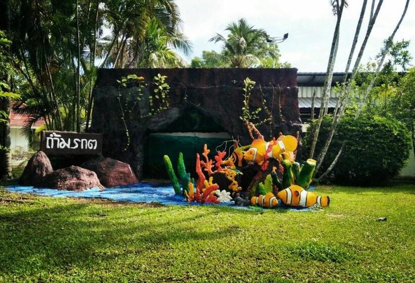 בית מלון כפרי Laytrang Pakmeng Marina Spa And Resort