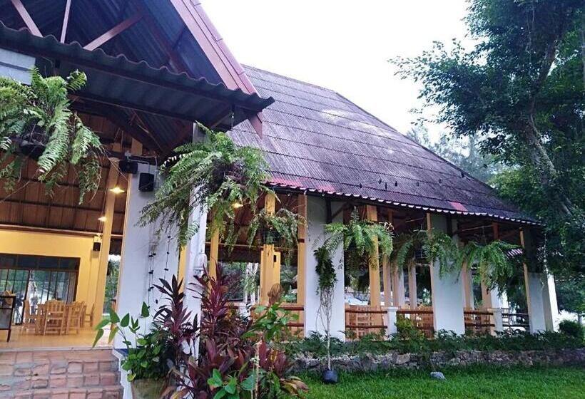هتل Laytrang Pakmeng Marina Spa And Resort