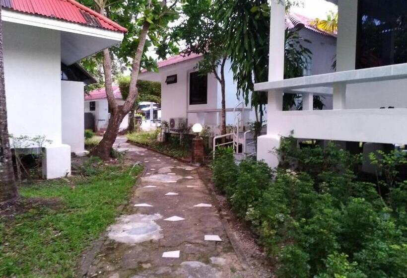 בית מלון כפרי Laytrang Pakmeng Marina Spa And Resort