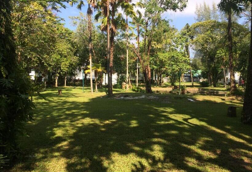 בית מלון כפרי Laytrang Pakmeng Marina Spa And Resort