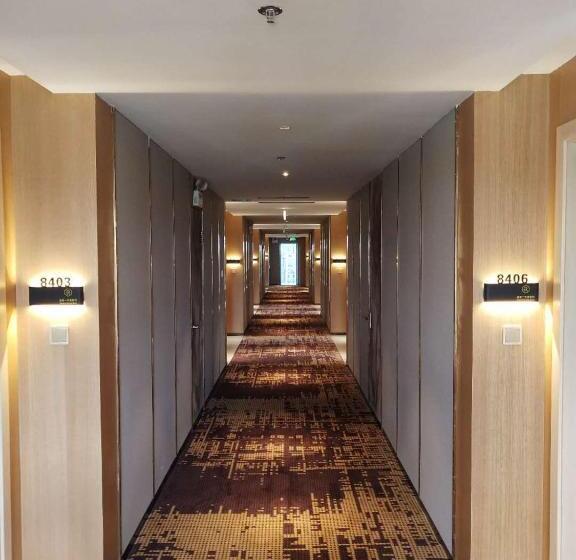 هتل 皇家一号度假村 Tourist Garden