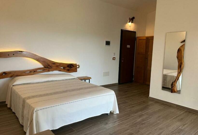 ホテル Turismo Rurale Lu Stazzu Arzachena