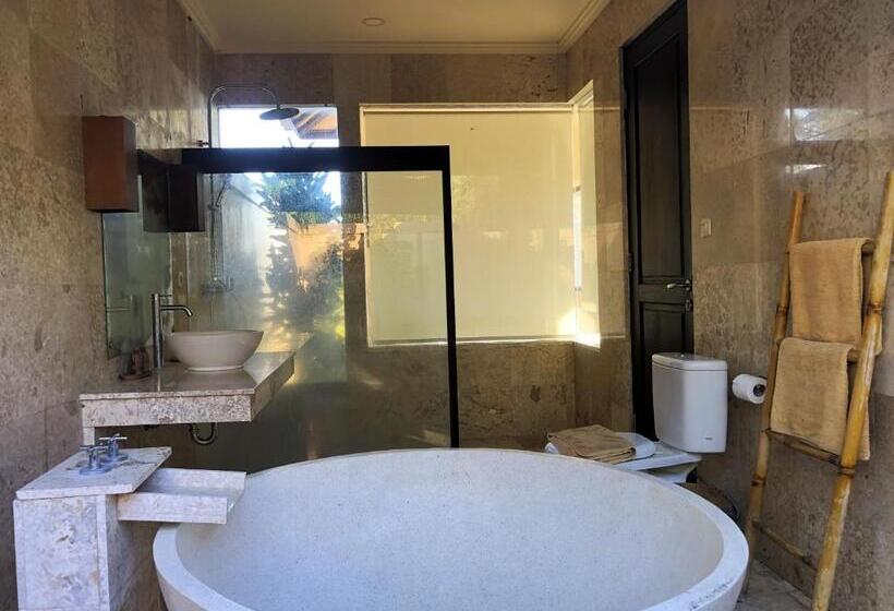 Lombok Sunset Bay Resort