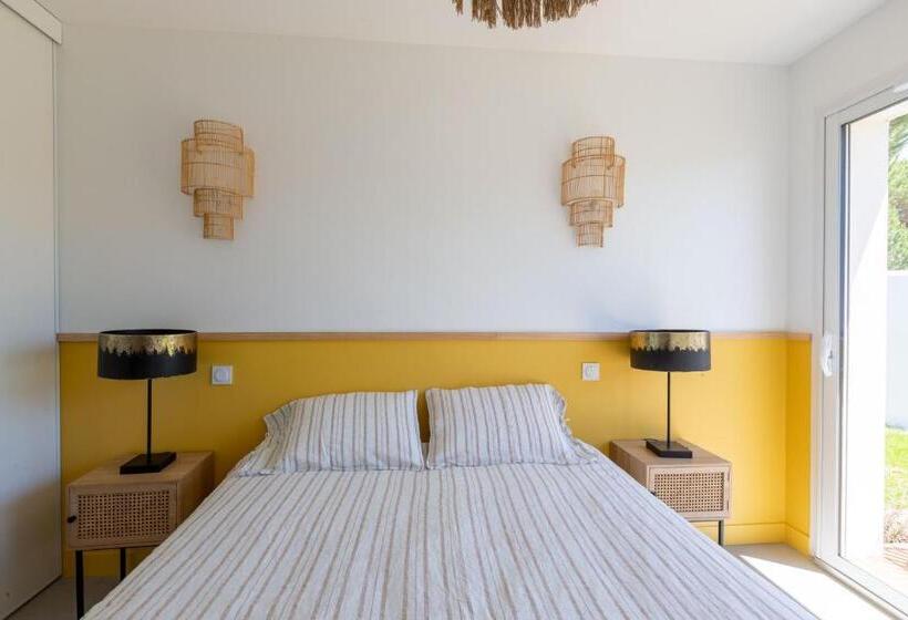 Magnifique Récente Villa De Charme Avec Piscine