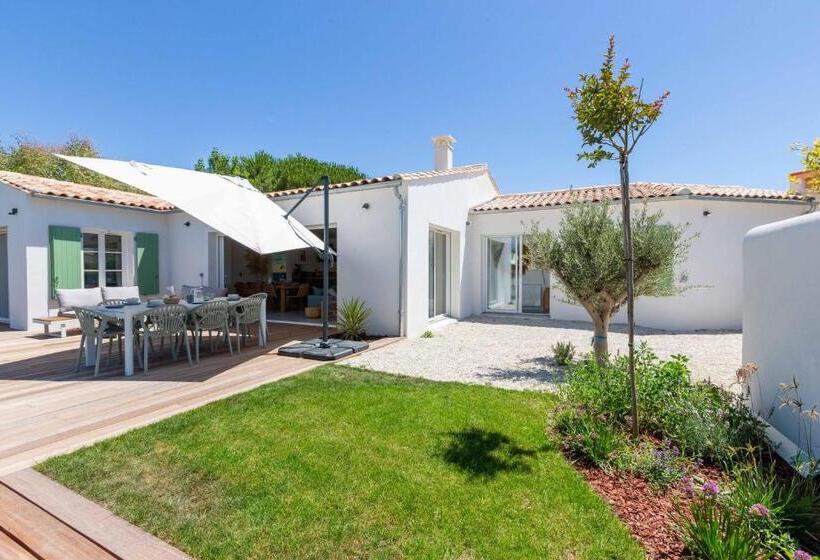 Magnifique Récente Villa De Charme Avec Piscine