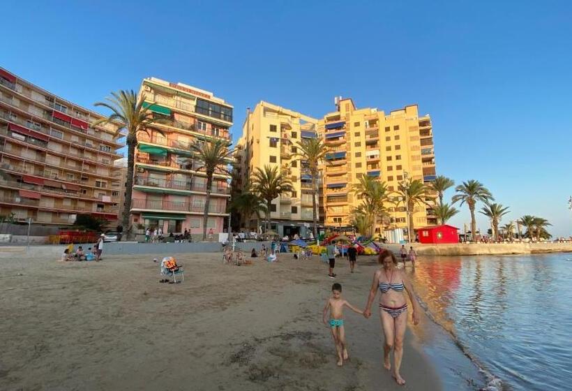 Mama Banana Relax House