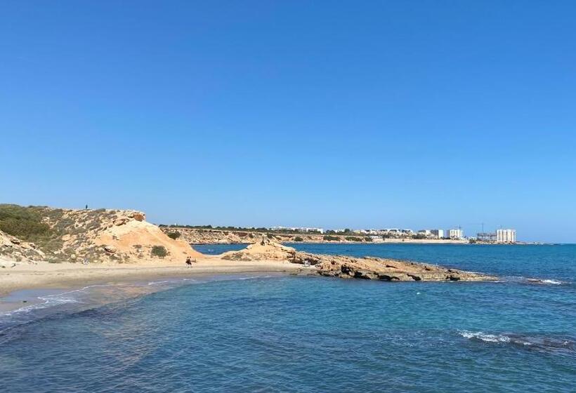 Mama Banana Relax House