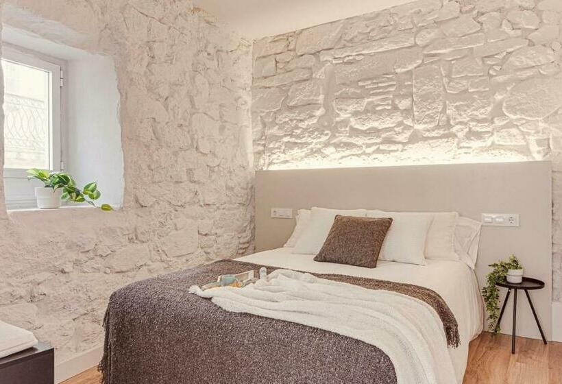 Old Quarter Boutique