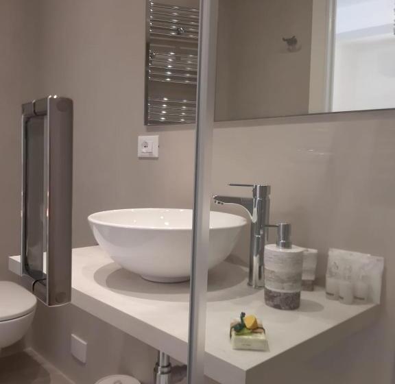 پانسیون Alex Room