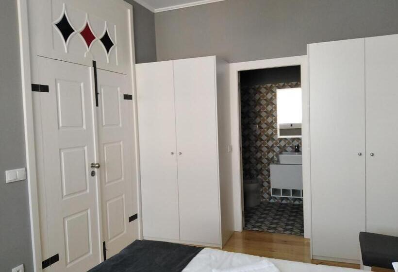 بنسيون Alm Santa Luzia