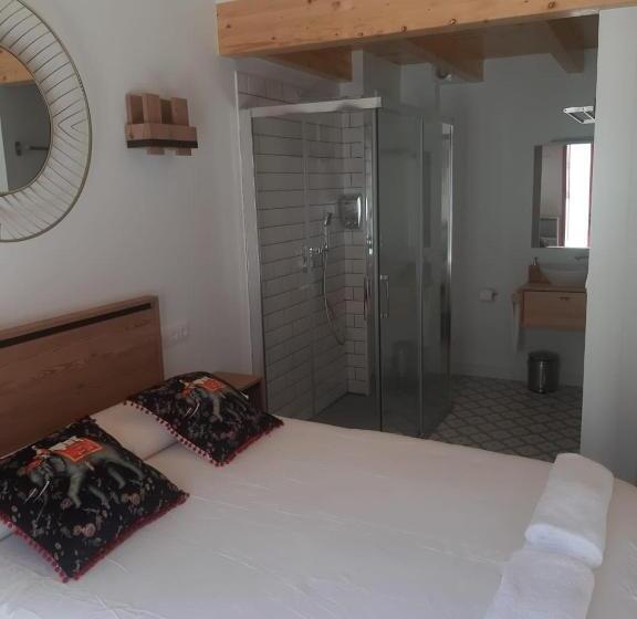 پانسیون Casa Choupas