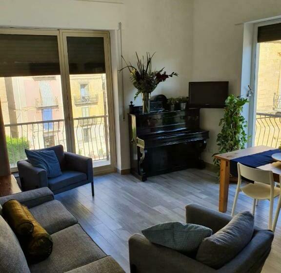 بنسيون Casa Del Moro