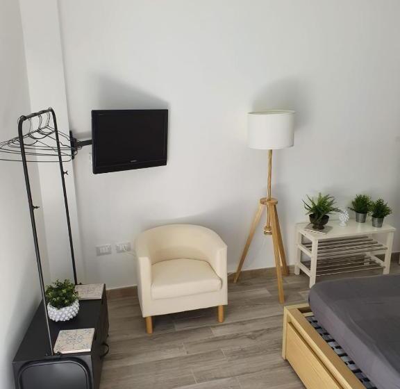 بنسيون Casa Del Moro