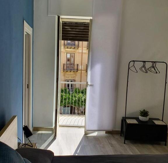 بنسيون Casa Del Moro