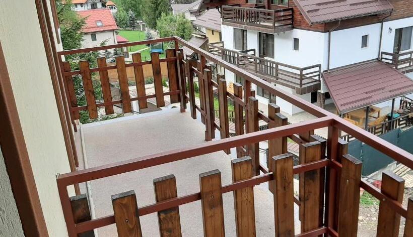 پانسیون Casa Tibi   Sinaia