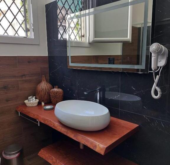 پانسیون Crispirooms