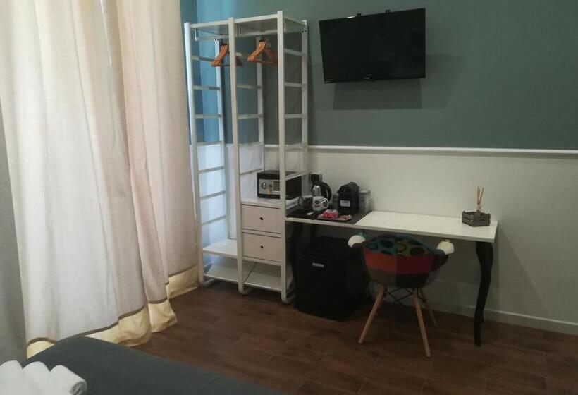 پانسیون Crispirooms