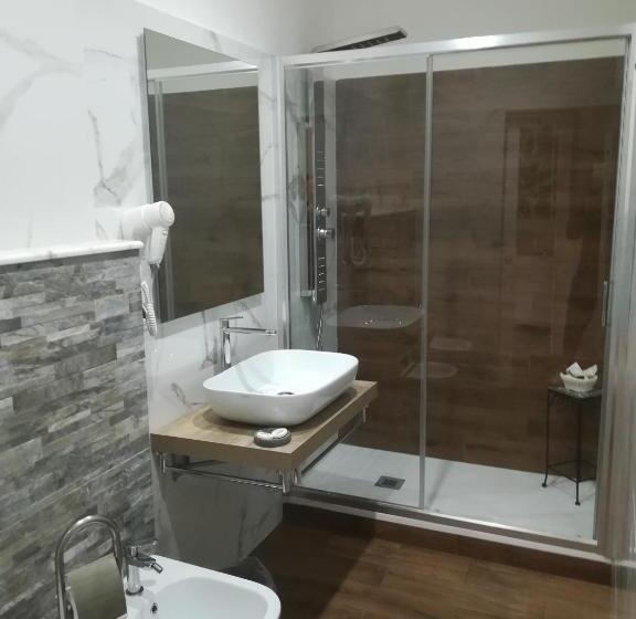 پانسیون Crispirooms