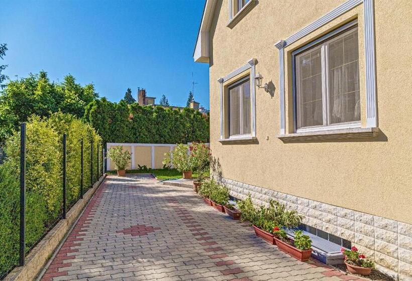 Пансион Csontos Vendégház