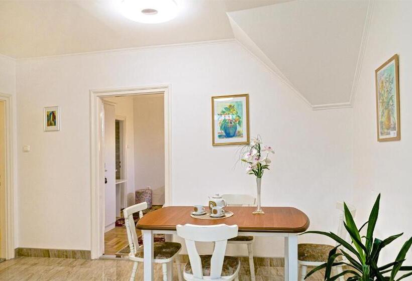 Пансион Csontos Vendégház