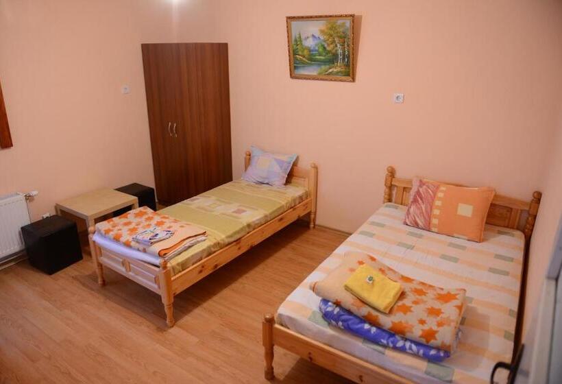 Пансион Delieva House