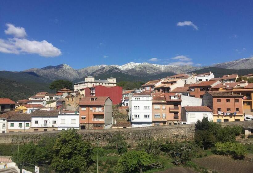 펜션 Hostal Sierra De Gredos