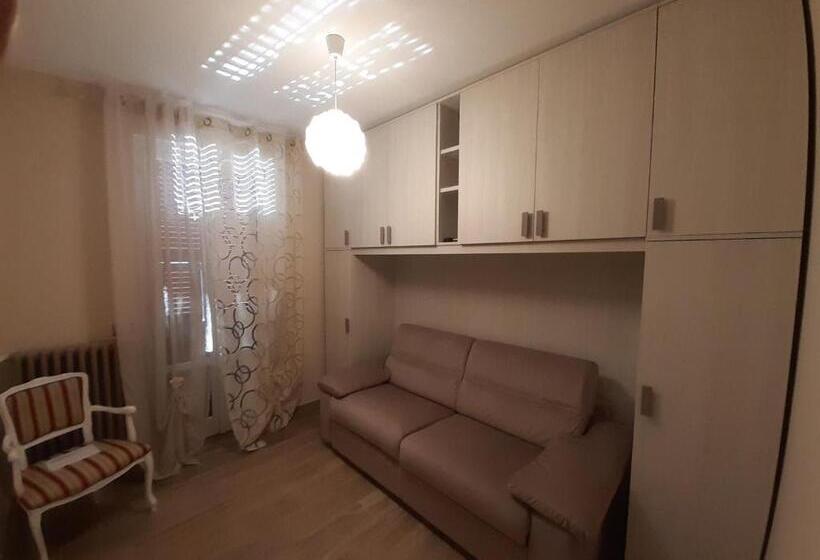 بنسيون La Rosa Di Francesco Inn