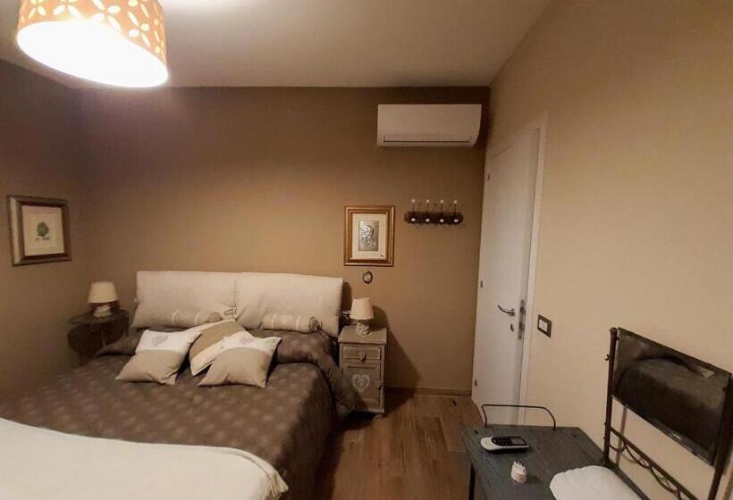 بنسيون La Rosa Di Francesco Inn