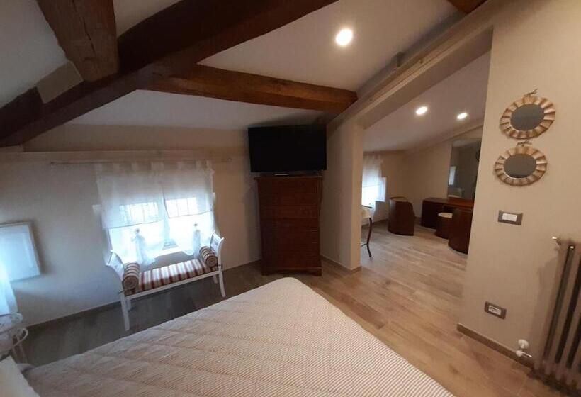 بنسيون La Rosa Di Francesco Inn