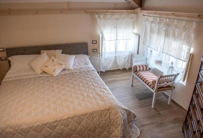 بنسيون La Rosa Di Francesco Inn