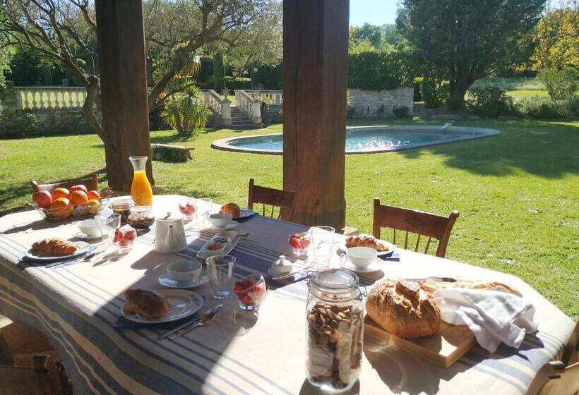 پانسیون Le Domaine Des Oréades