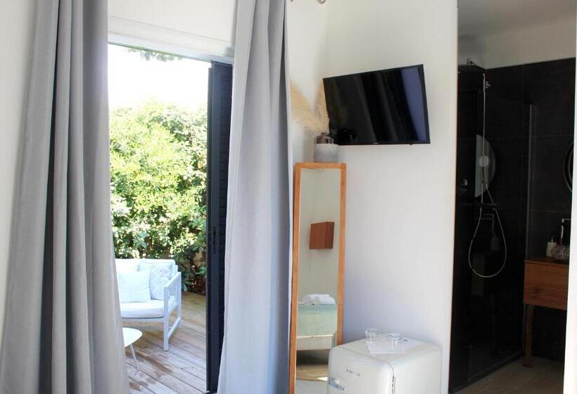 بنسيون Les Suites D Agosta