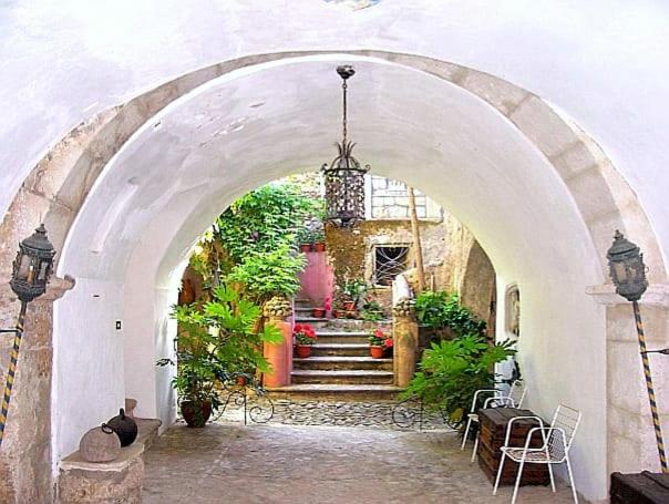 بنسيون Palazzo Caracciolo