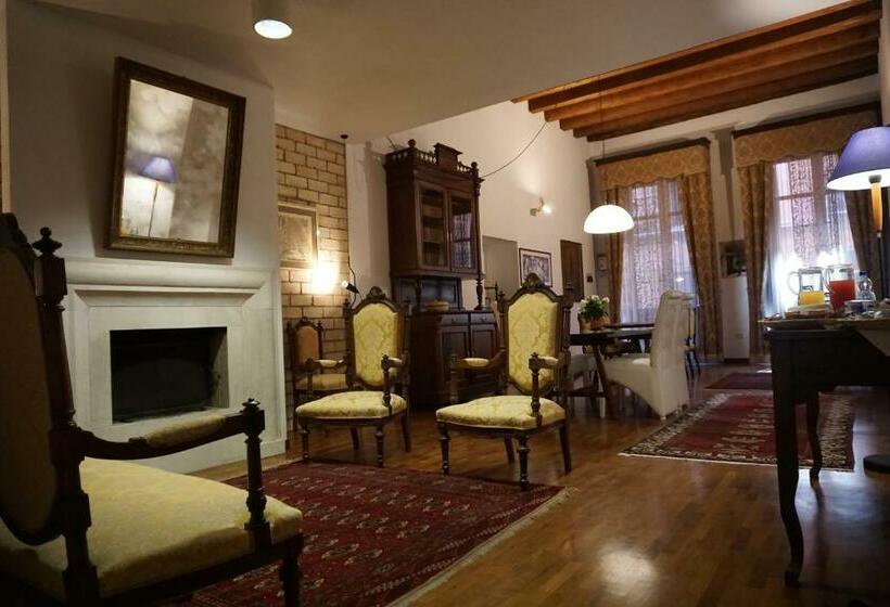 بنسيون Palazzo Fulgher