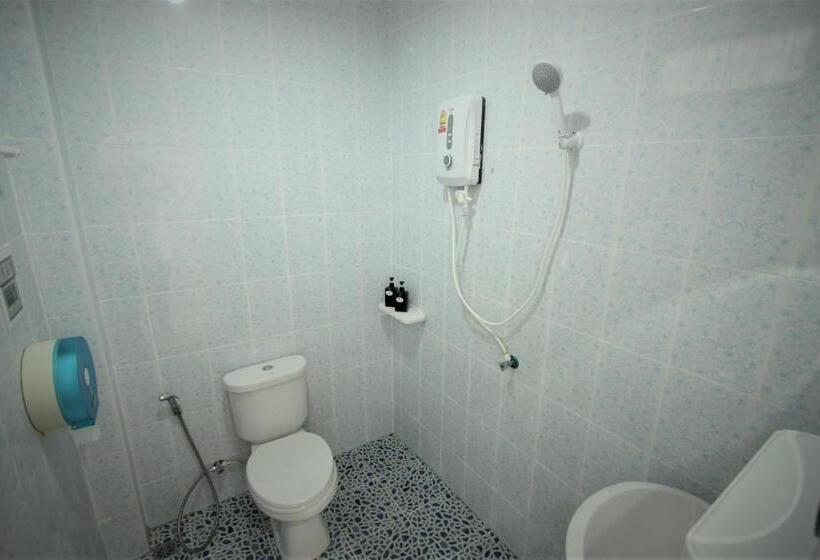 ペンション Sun & Sea Nai Yang Phuket