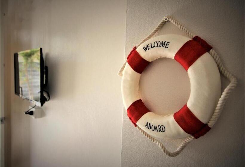 ペンション Sun & Sea Nai Yang Phuket