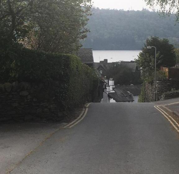 بنسيون The Garden Room