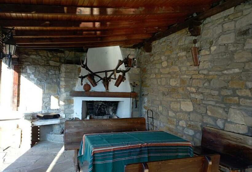 پانسیون Toncho S Guest House For 16 Guests