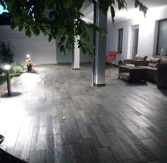 פנסיון éva Apartman