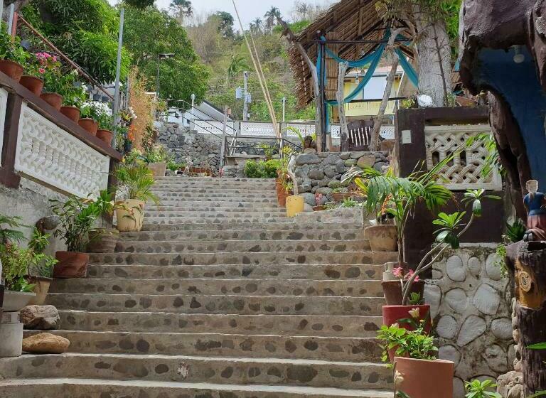 Raya Del Sol Dive Resort