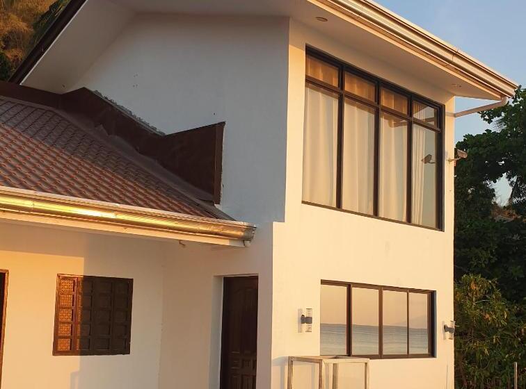 Raya Del Sol Dive Resort