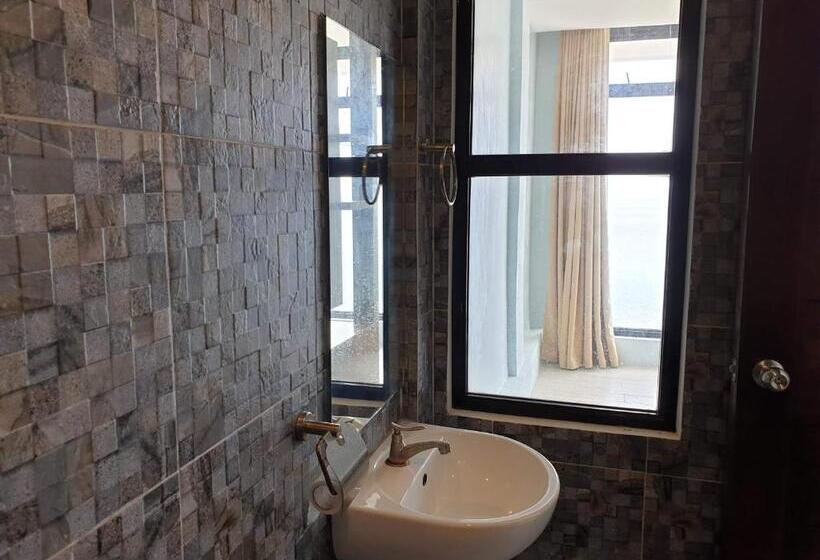 Raya Del Sol Dive Resort