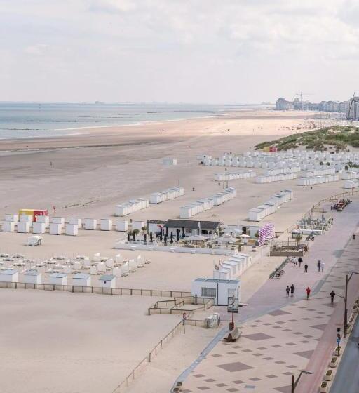 Stunning Studio With Sea View On Top Location In Knokke Heist