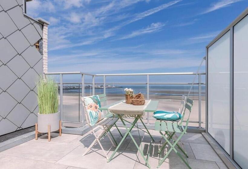 Stunning Studio With Sea View On Top Location In Knokke Heist