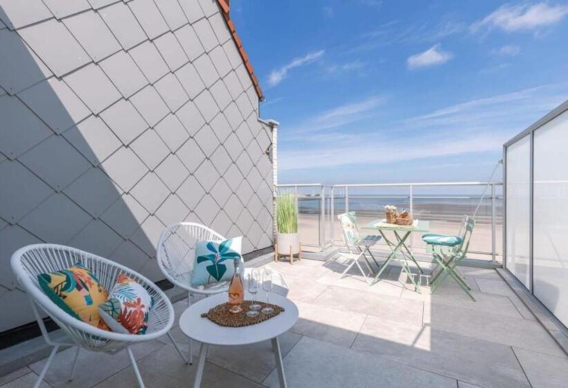 Stunning Studio With Sea View On Top Location In Knokke Heist