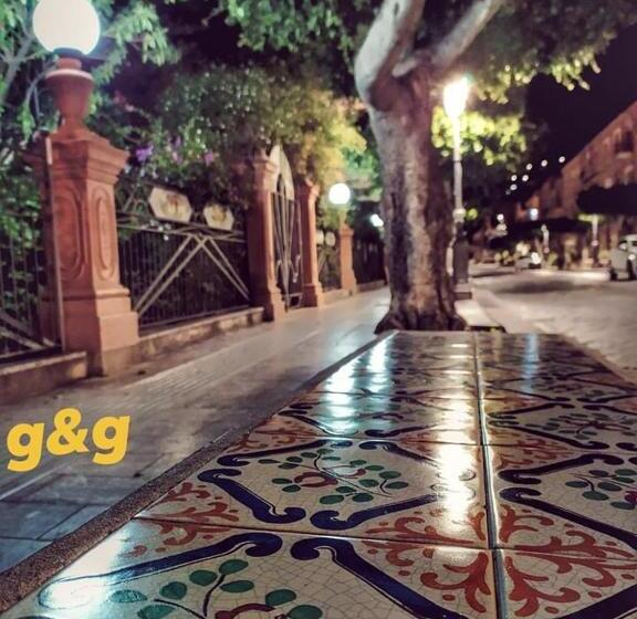 The Palace B&b And Apartments