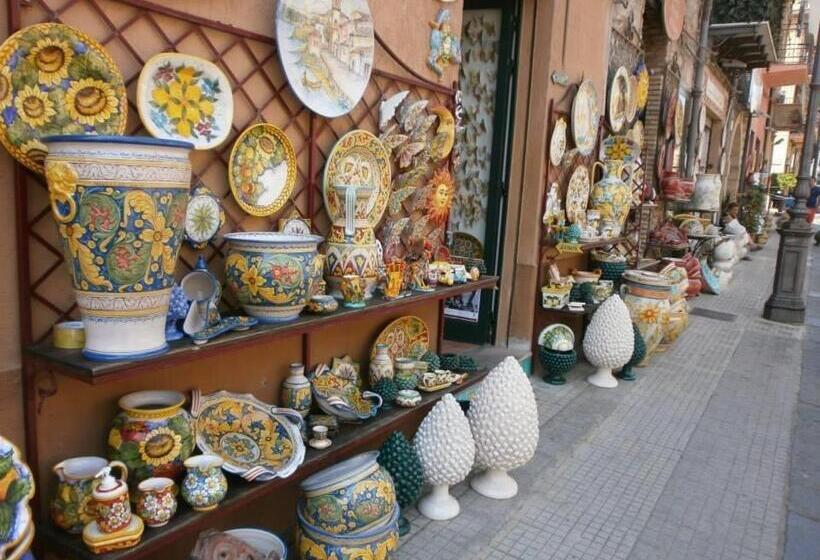 The Palace B&b And Apartments