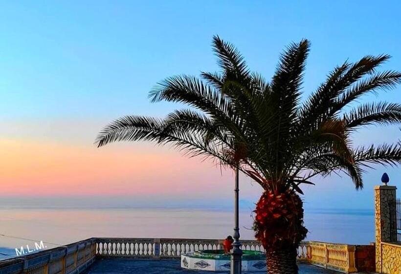 The Palace B&b And Apartments